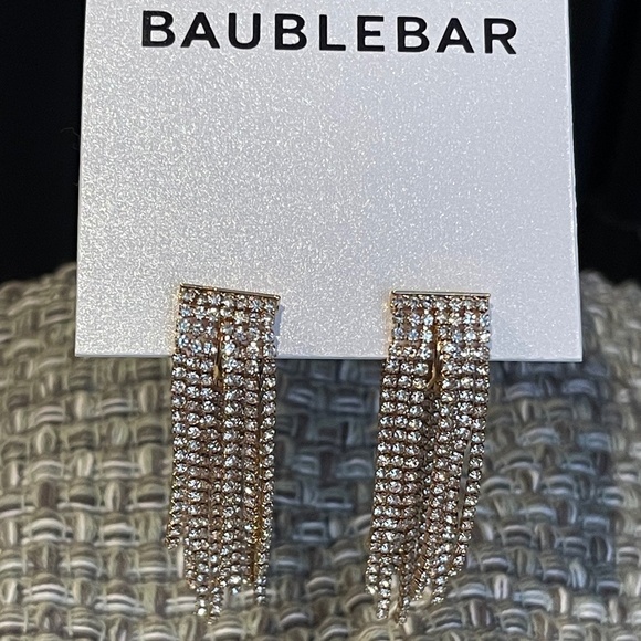 NWT BaubleBar Cupchain Huggie Fringe Drop Earrings, Goldstone/Cubic Zirconia - Picture 3 of 7